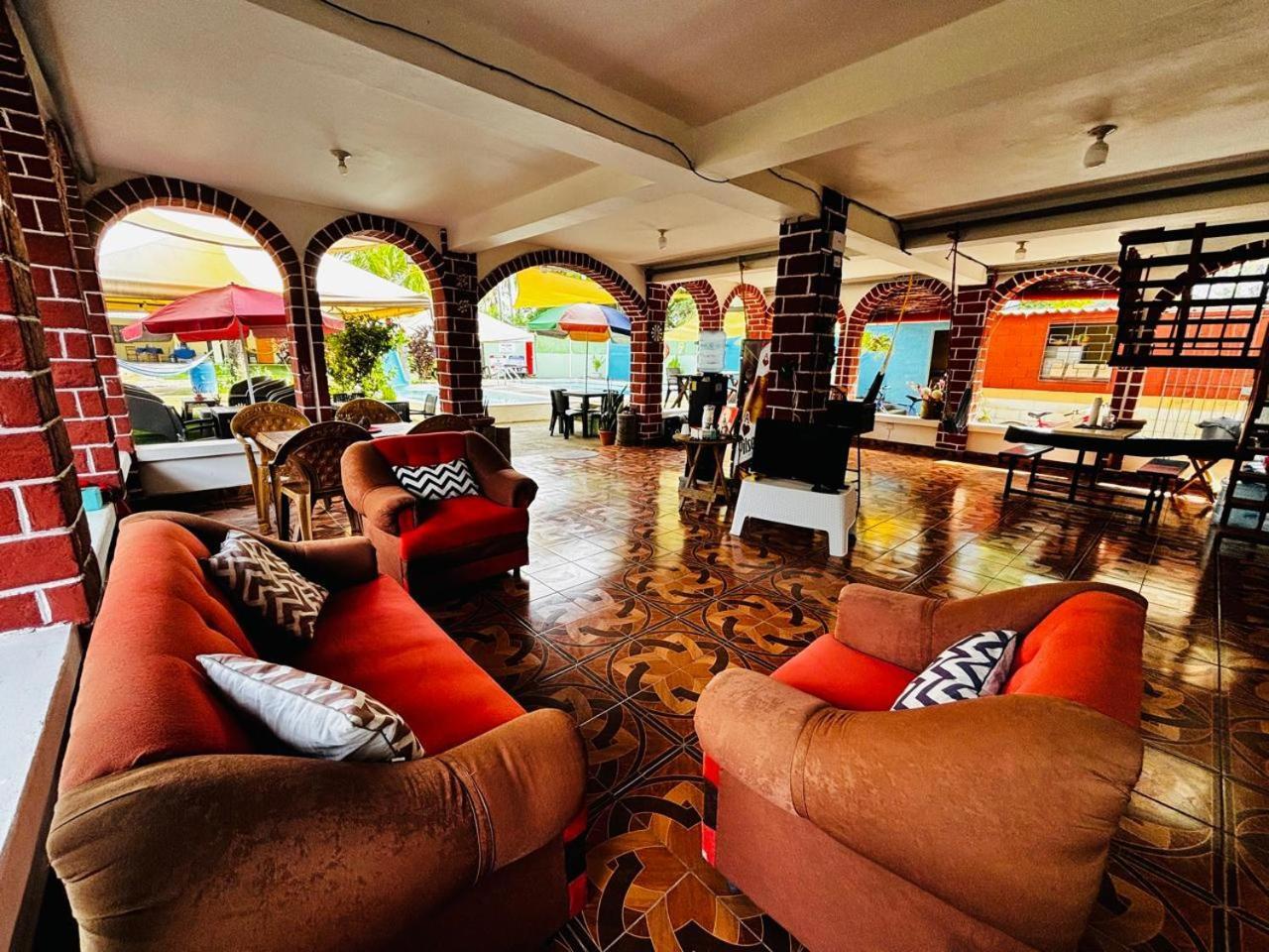 La Casona Sv Hostal La Libertad Bagian luar foto