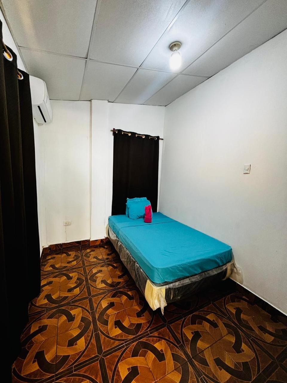 La Casona Sv Hostal La Libertad Bagian luar foto